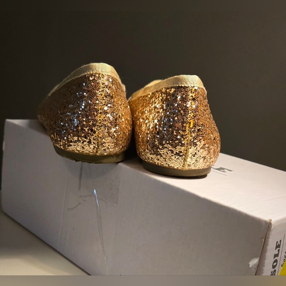 FEVER SOLE Round Toe Gold Glitter Ballet Flat #498 - Picture 7 of 12